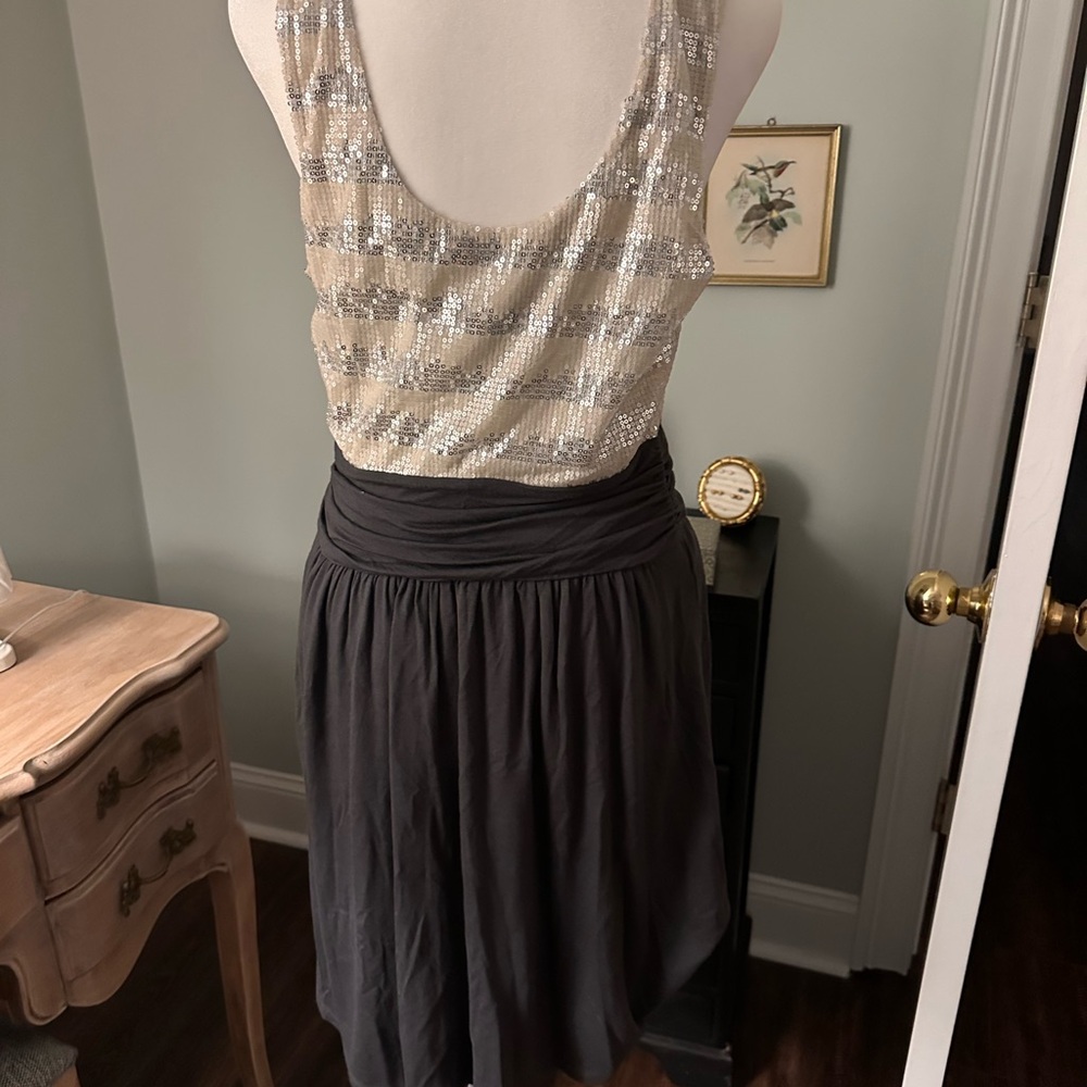 Express sequin dress - Picture 2 of 4